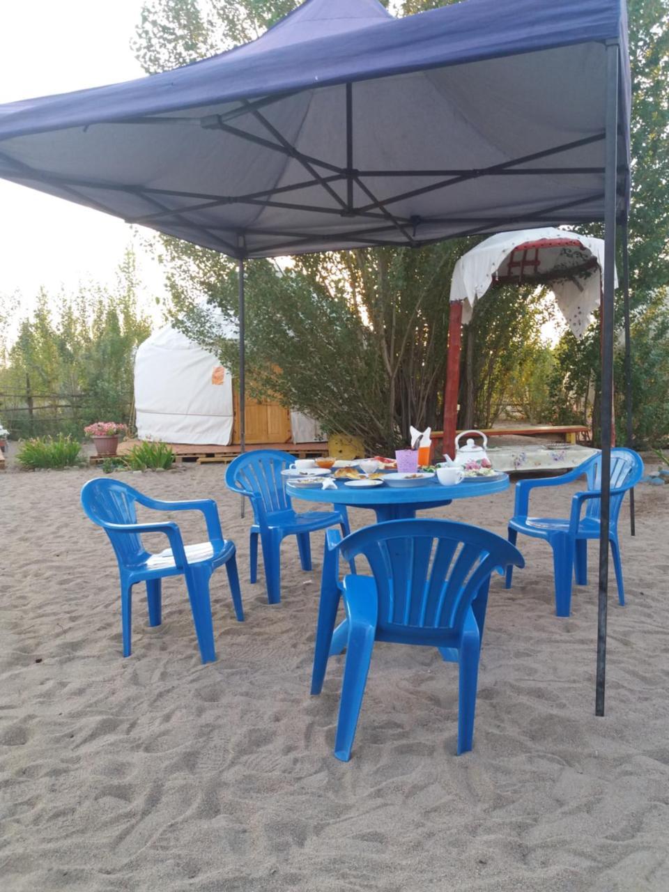 Yurt Camp Tosor Hotel Ngoại thất bức ảnh